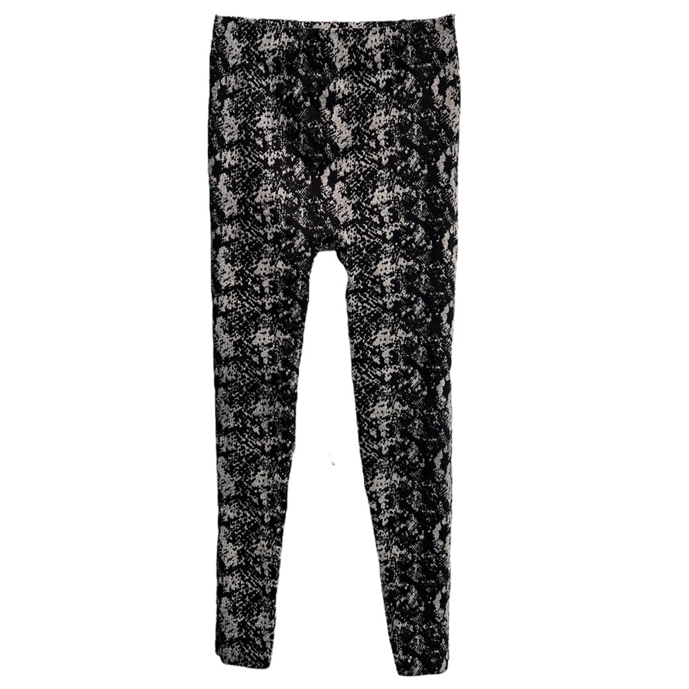 Level 33 Black and Grey Pattern Leggings